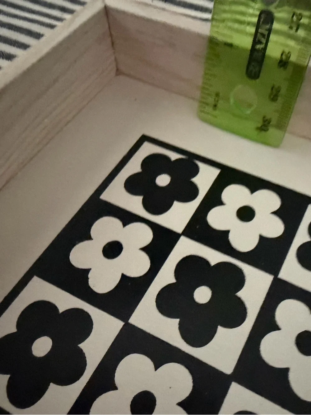 Target Black & White Floral Checkerboard Art Print tray with 2 handles 11 inch